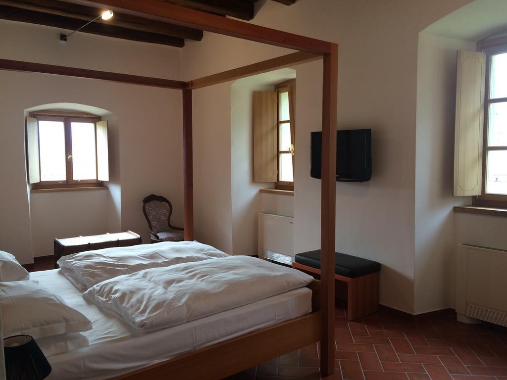Отель Relais Palazzo Lodron Роверето Номер фото